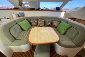 salon, Knysna 480, catamaran for sale