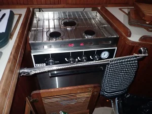 Island Packet 35, sailboat for sale
