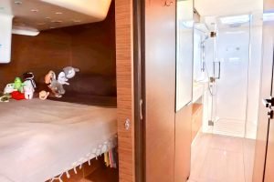 bath, Lagoon 50, catamaran for sale