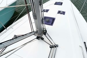 deck, Beneteau 41.1 Oceanis, sailboat for sale