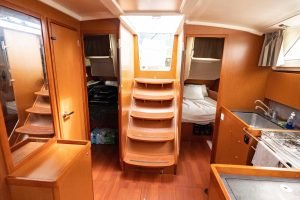 interior, Beneteau 41.1 Oceanis, sailboat for sale