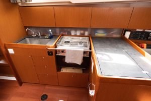 interior, Beneteau 41.1 Oceanis, sailboat for sale