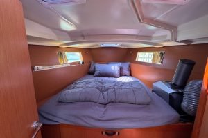 bed, Beneteau 41.1 Oceanis, sailboat for sale