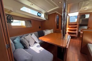 salon, Beneteau 41.1 Oceanis, sailboat for sale