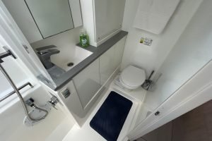 bath, Leopard 45, catamaran for sale