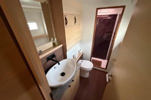 bath, C-Cat 48, catamaran for sale