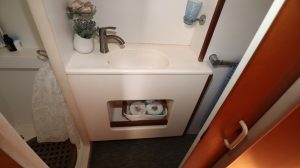 bath, Catana 471, catamaran for sale