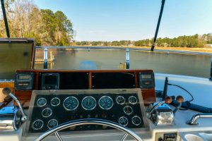 helm, Ocean Alexander 500, trawler for sale