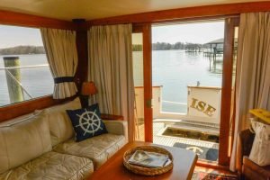salon, Ocean Alexander 500, trawler for sale