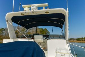helm, Ocean Alexander 500, trawler for sale