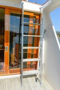 exterior, Ocean Alexander 500, trawler for sale