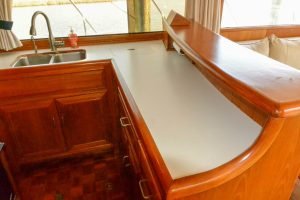 interior, Ocean Alexander 500, trawler for sale