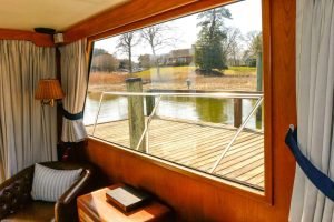 interior, Ocean Alexander 500, trawler for sale