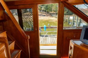 interior, Ocean Alexander 500, trawler for sale