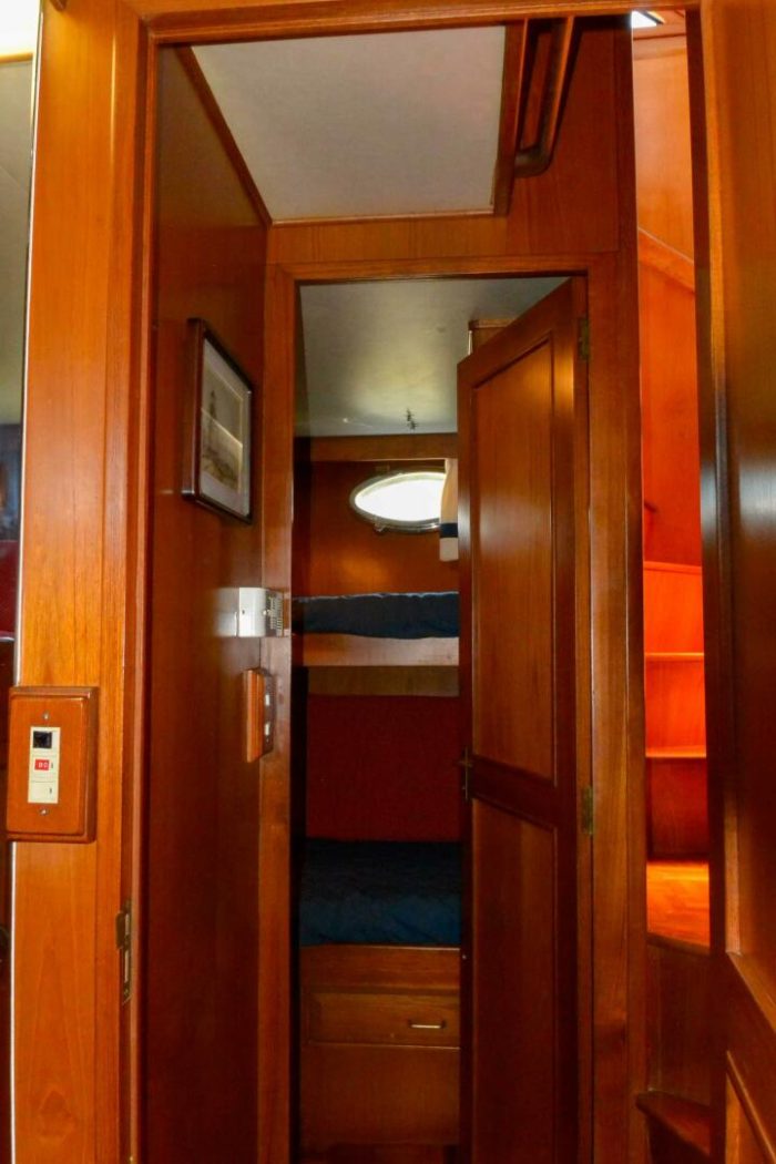 interior, Ocean Alexander 500, trawler for sale