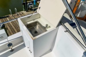 cockpit, Ocean Alexander 500, trawler for sale