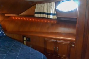 bed, Ocean Alexander 500, trawler for sale