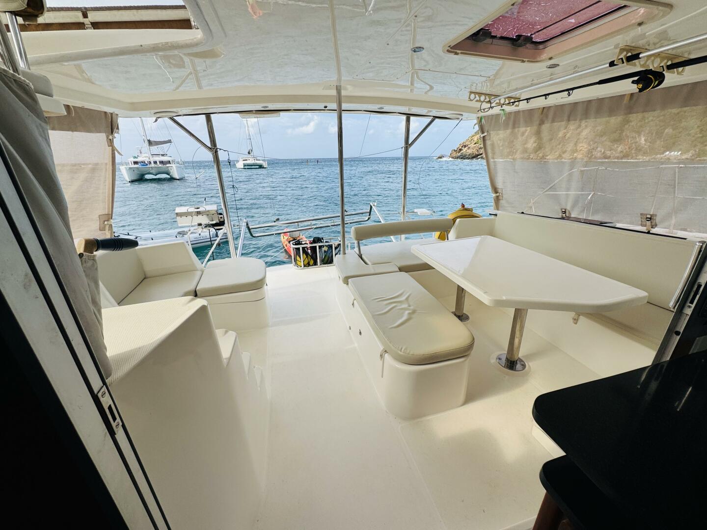 2011 Leopard 44