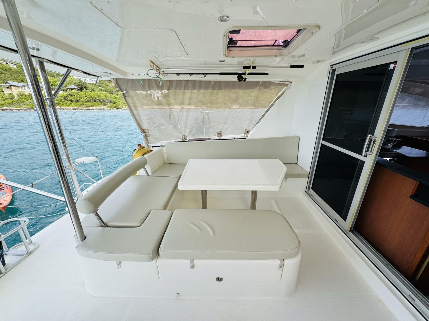 2011 Leopard 44