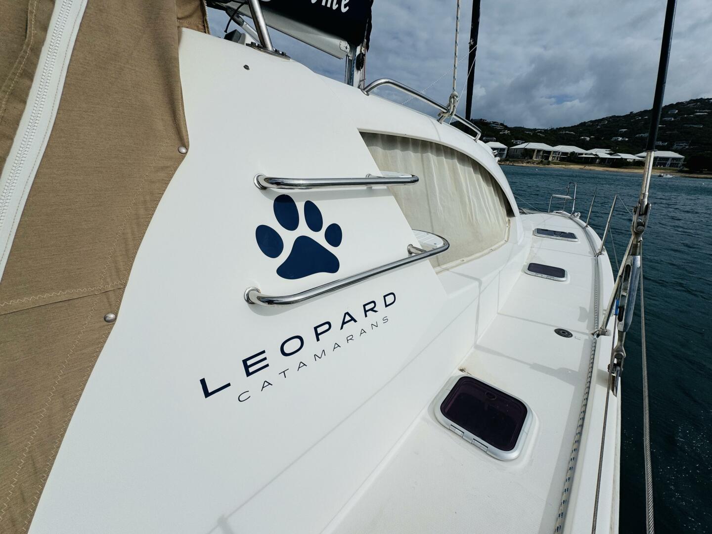 2011 Leopard 44