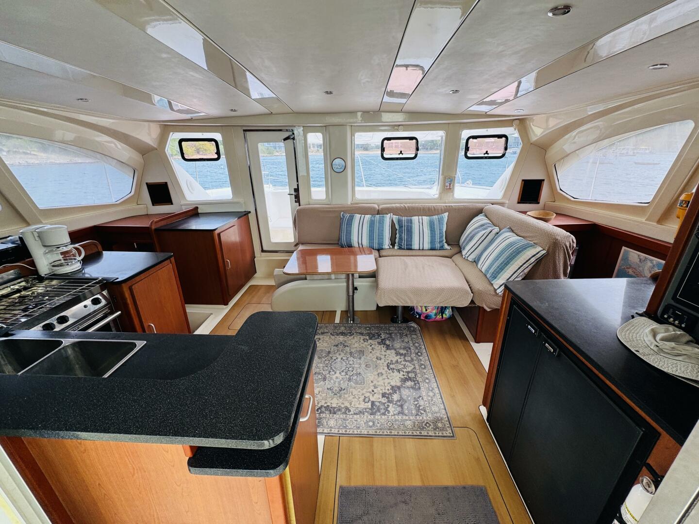 2011 Leopard 44