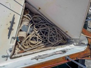 deck, Endeavour 37, sailboat for sale