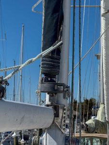 deck, Endeavour 37, sailboat for sale