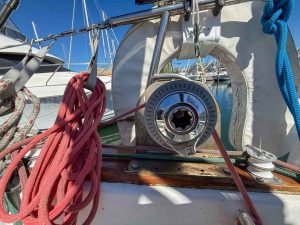deck, Endeavour 37, sailboat for sale