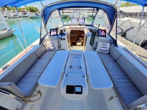 cockpit, Jeanneau 479 Sun Odyssey, sailboat for sale