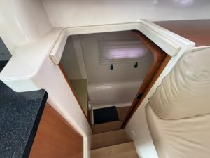 bed, Leopard 37 PC, trawler for sale