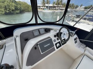 navigation station, Leopard 37 PC, trawler for sale