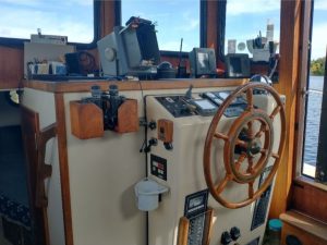 navigation station, Nordic Tugs 32, trawler for sale