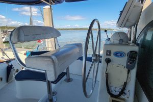 helm, Privilege 435, catamaran for sale