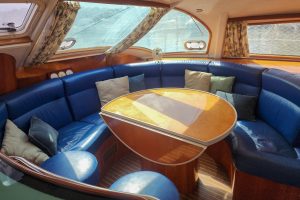 salon, Privilege 435, catamaran for sale