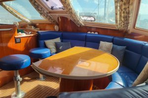 salon, Privilege 435, catamaran for sale
