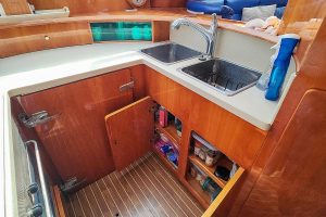interior, Privilege 435, catamaran for sale