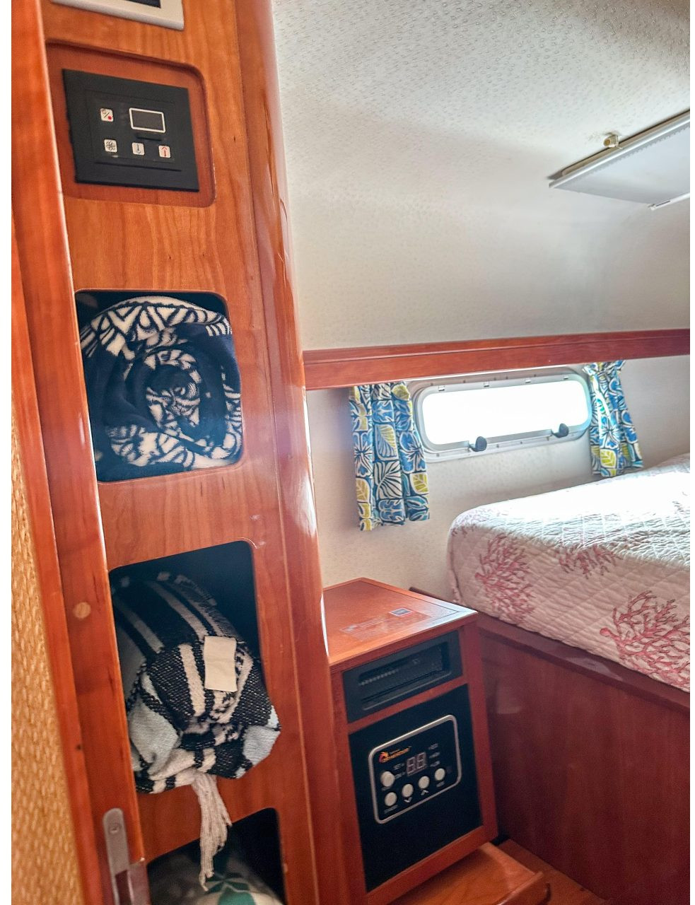 bed, Privilege 435, catamaran for sale