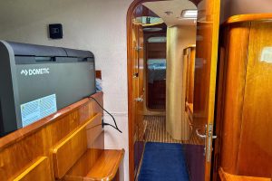 interior, Privilege 435, catamaran for sale