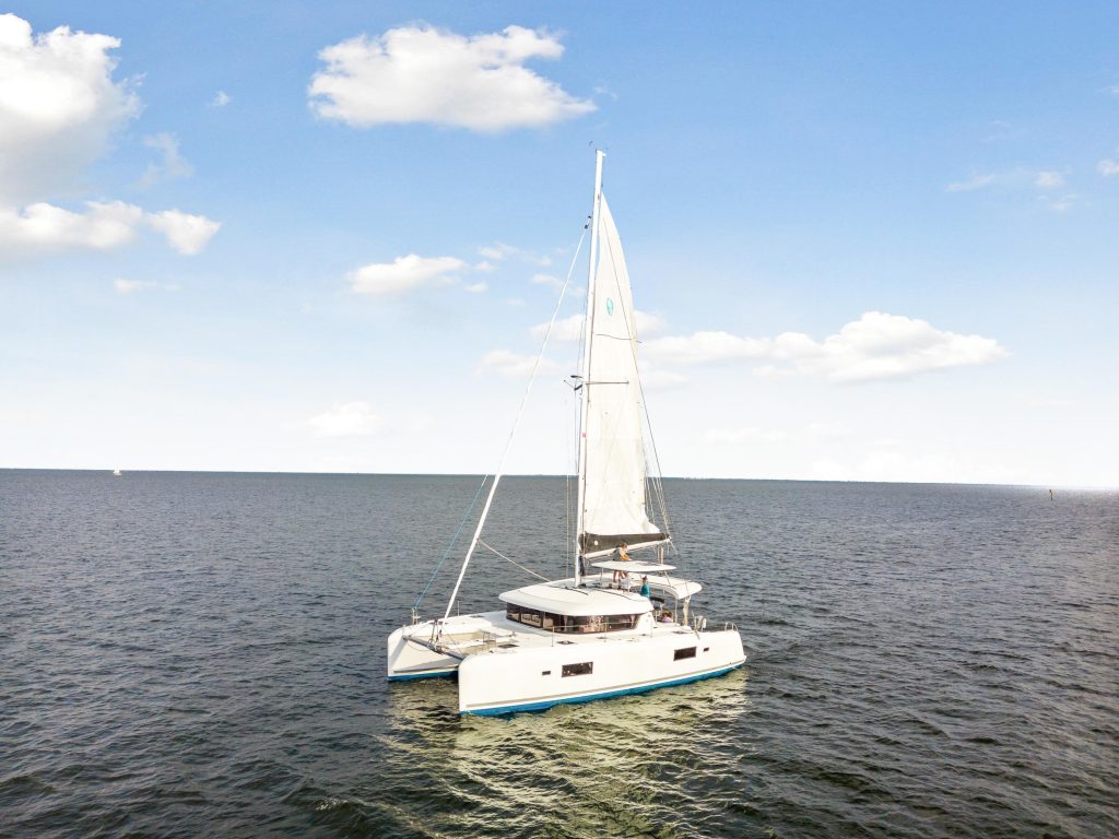 2018 Lagoon 42 S/V Aquaholic exterior view