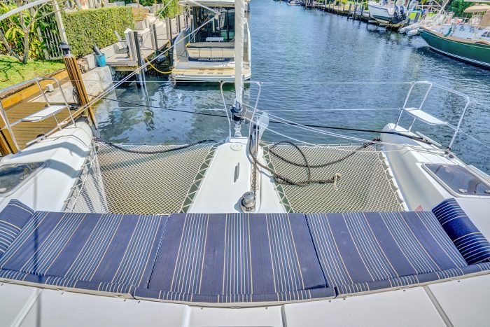 deck, Lagoon 420, catamaran for sale