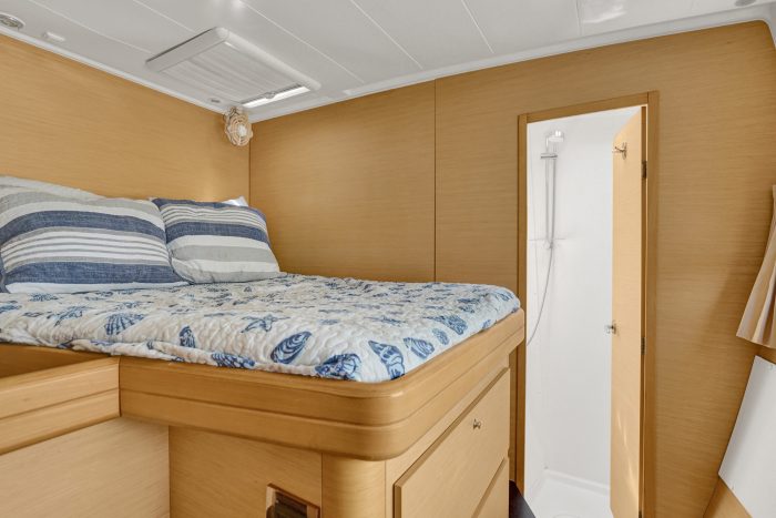 bed, Lagoon 420, catamaran for sale