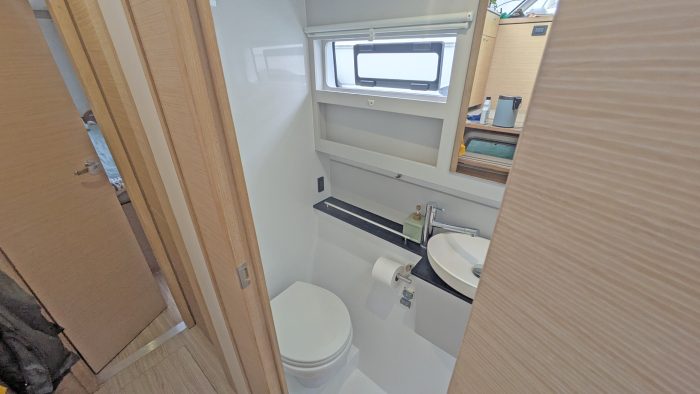 bath, Nautitech 40 Open, catamaran for sale