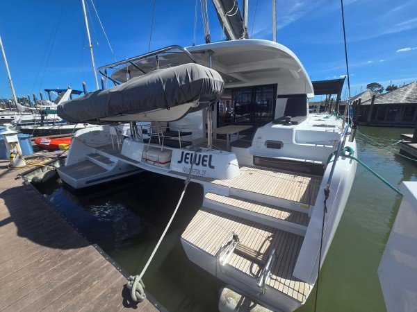 2018 Lagoon 42