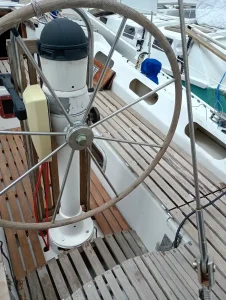 helm, Ovni 37 Sonate, sailboat for sale