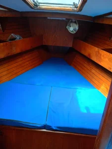 bed, Ovni 37 Sonate, sailboat for sale