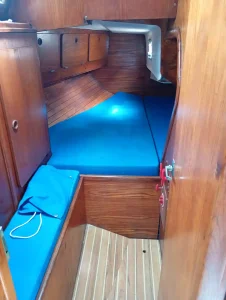 bed, Ovni 37 Sonate, sailboat for sale