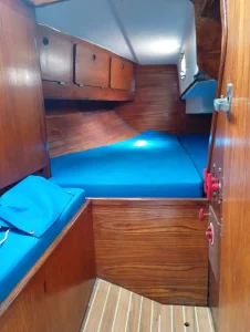 bed, Ovni 37 Sonate, sailboat for sale