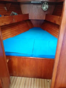 bed, Ovni 37 Sonate, sailboat for sale
