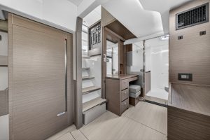 bath, Leopard 50, catamaran for sale