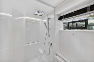 bath, Leopard 50, catamaran for sale
